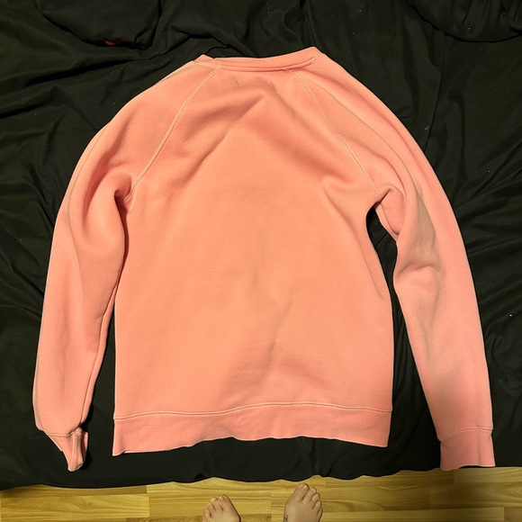Brunette label blonde sweater. Bubblegum pink in colour. Fits like a big medium - Picture 2 of 3